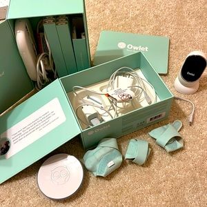 SOLD: Owlet smart sock and camera - like new